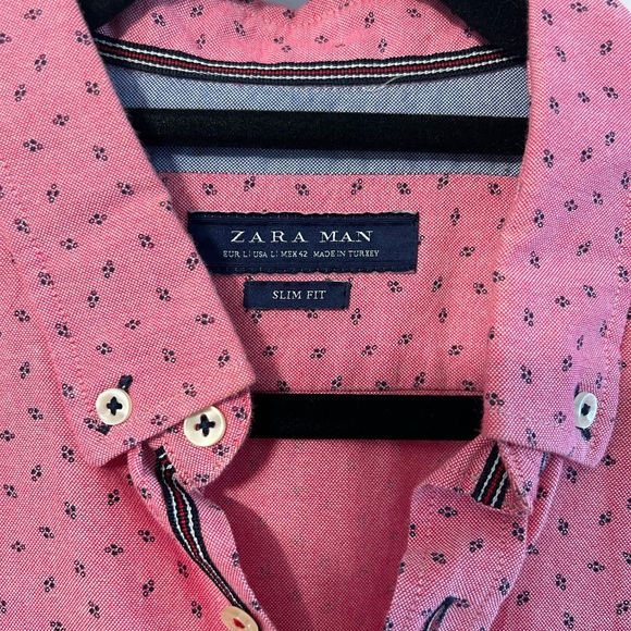 Zara Men’s Button Up - Picture 2 of 3